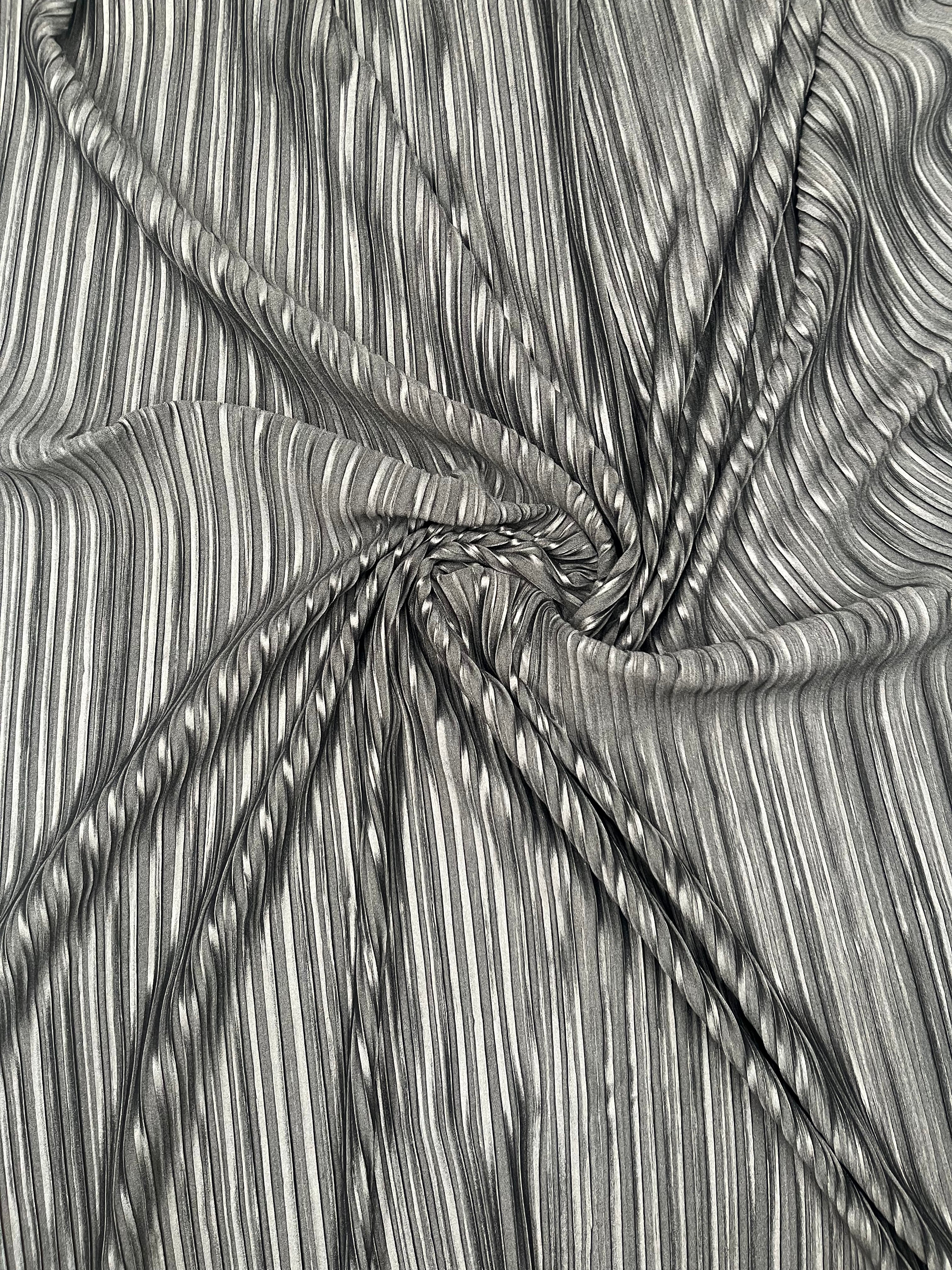 Black & White Grid Check Plisse Pleated Stretch Fabric 155cm