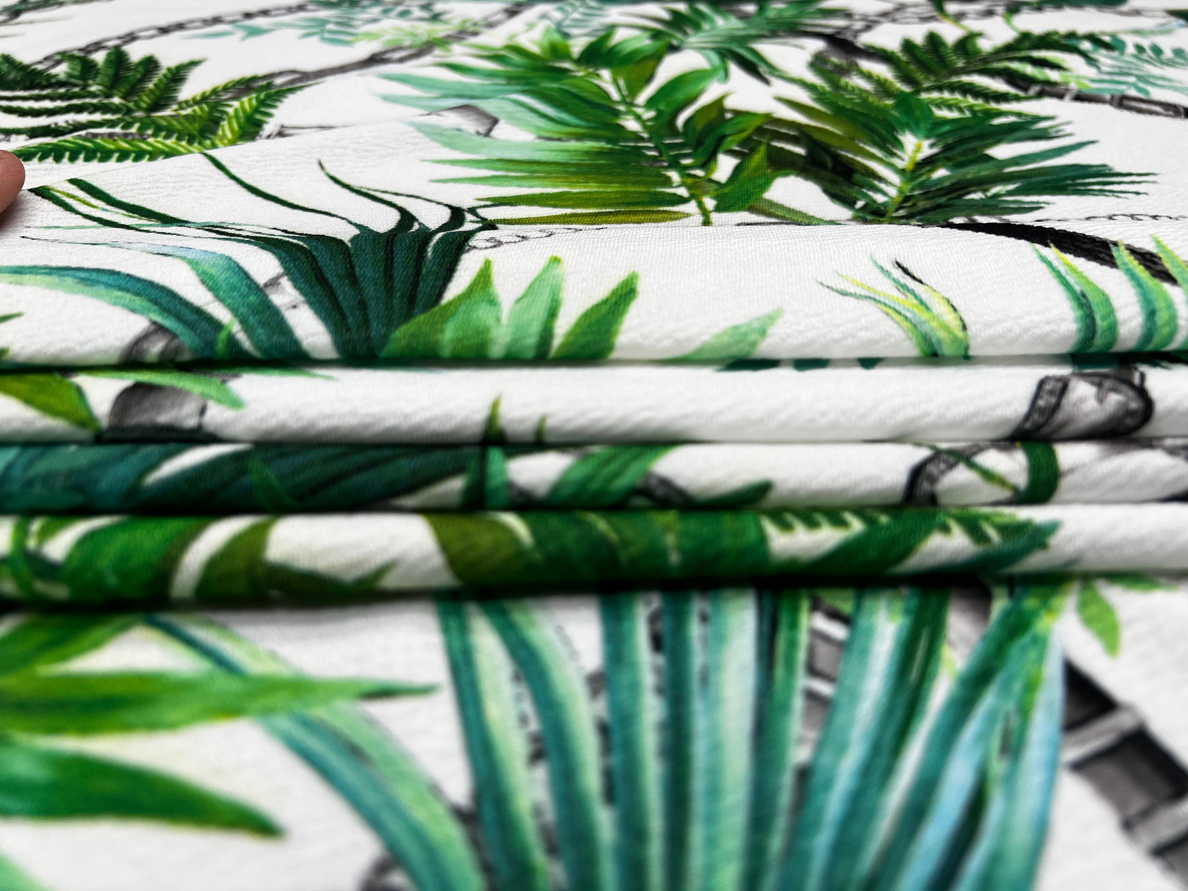 White Tropical Palm Leaf & Black Chain Print Textured Apparel Fabric 148cm