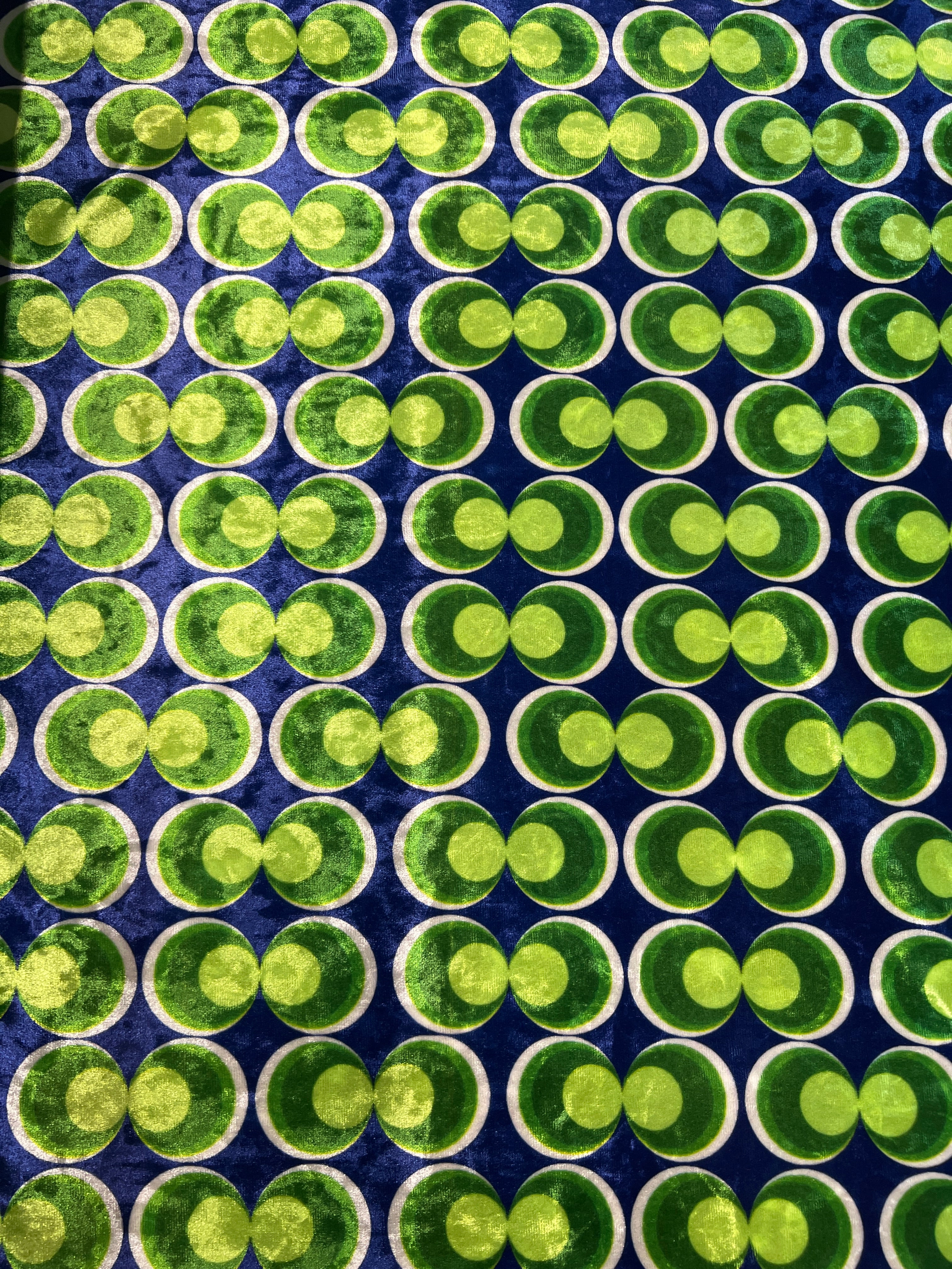Blue & Green Retro Geometric Velvet Fabric – Circle Print Stretch Velvet, 148cm Wide