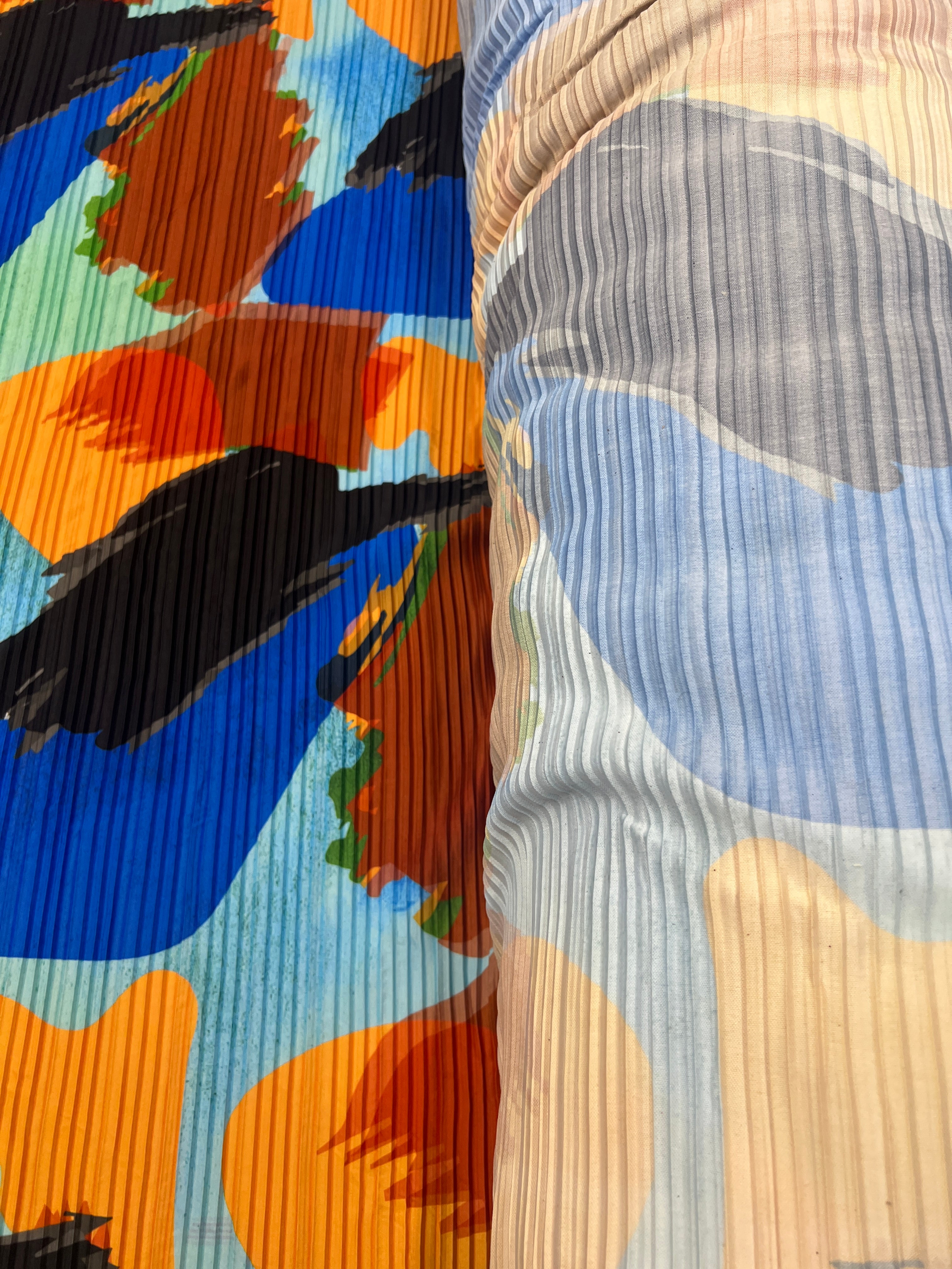 Multicolour Abstract Print Pleated Fabric