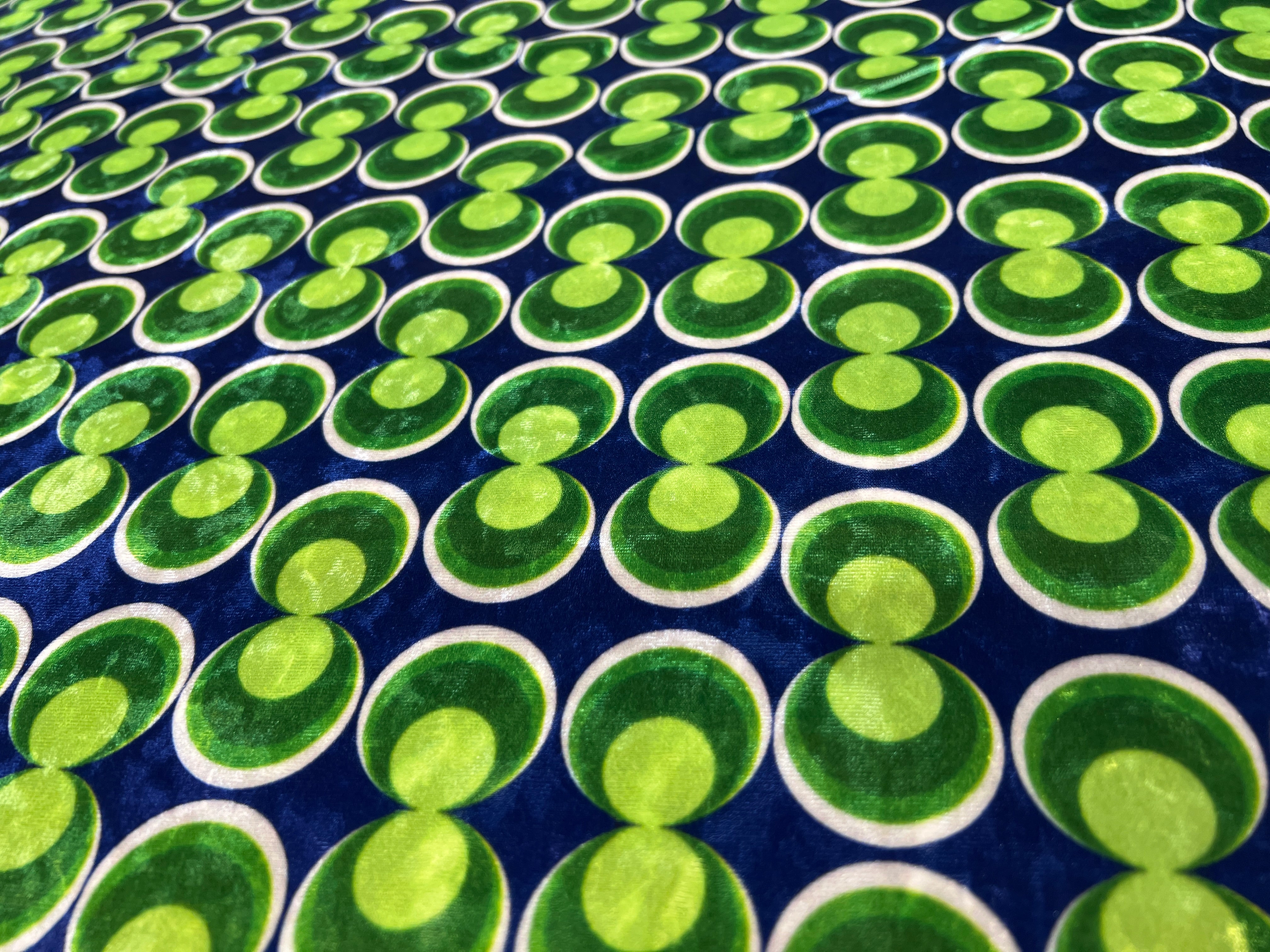 Blue & Green Retro Geometric Velvet Fabric – Circle Print Stretch Velvet, 148cm Wide