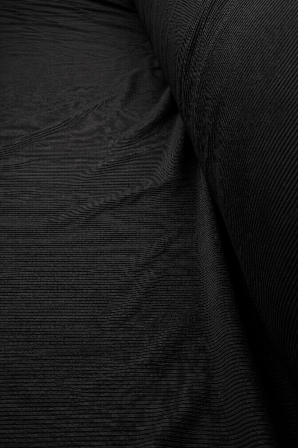 Black 2x2 Rib Fabric – Polyester Elastane Stretch Rib Knit, 4 Way Stretch, 140cm Wide