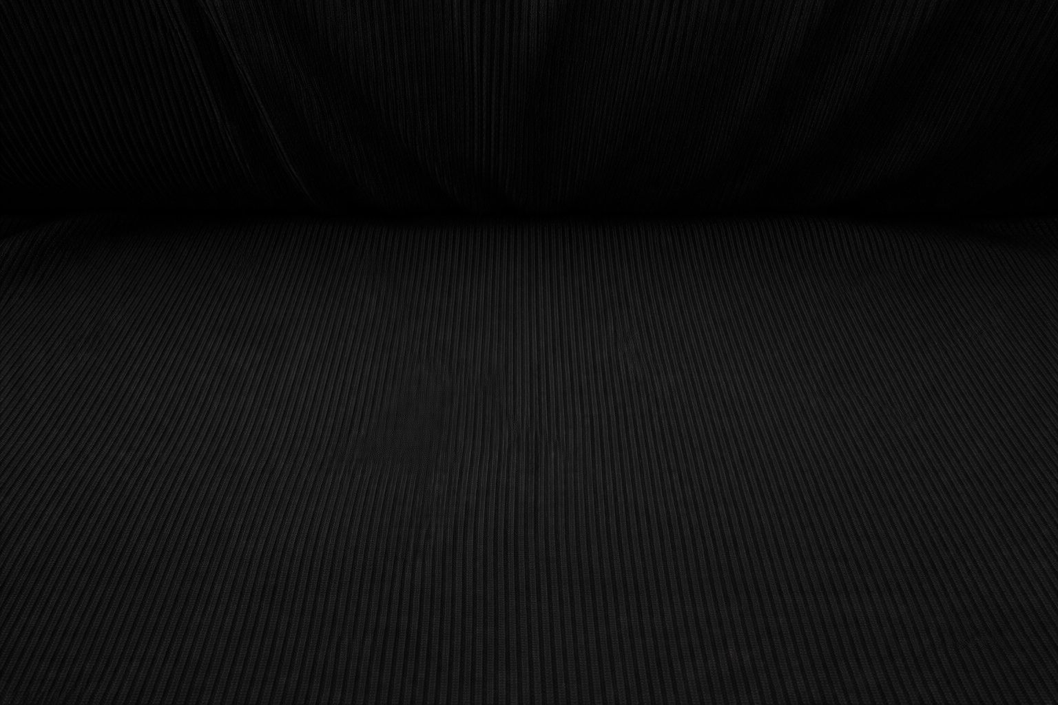 Black 2x2 Rib Fabric – Polyester Elastane Stretch Rib Knit, 4 Way Stretch, 140cm Wide