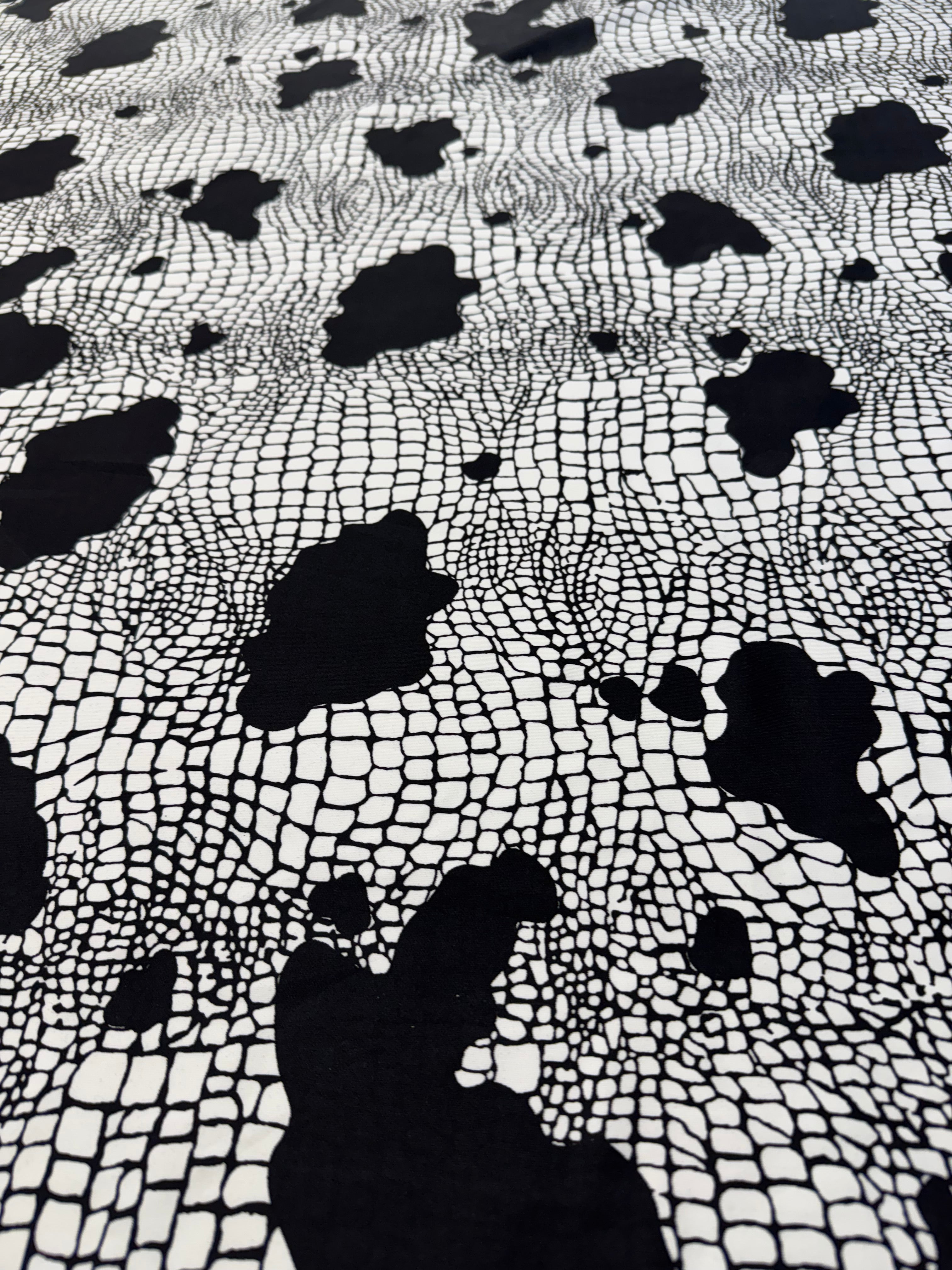 Black & White Snakeskin Cow Print Stretch Fabric Jersey by the Metre 155cm