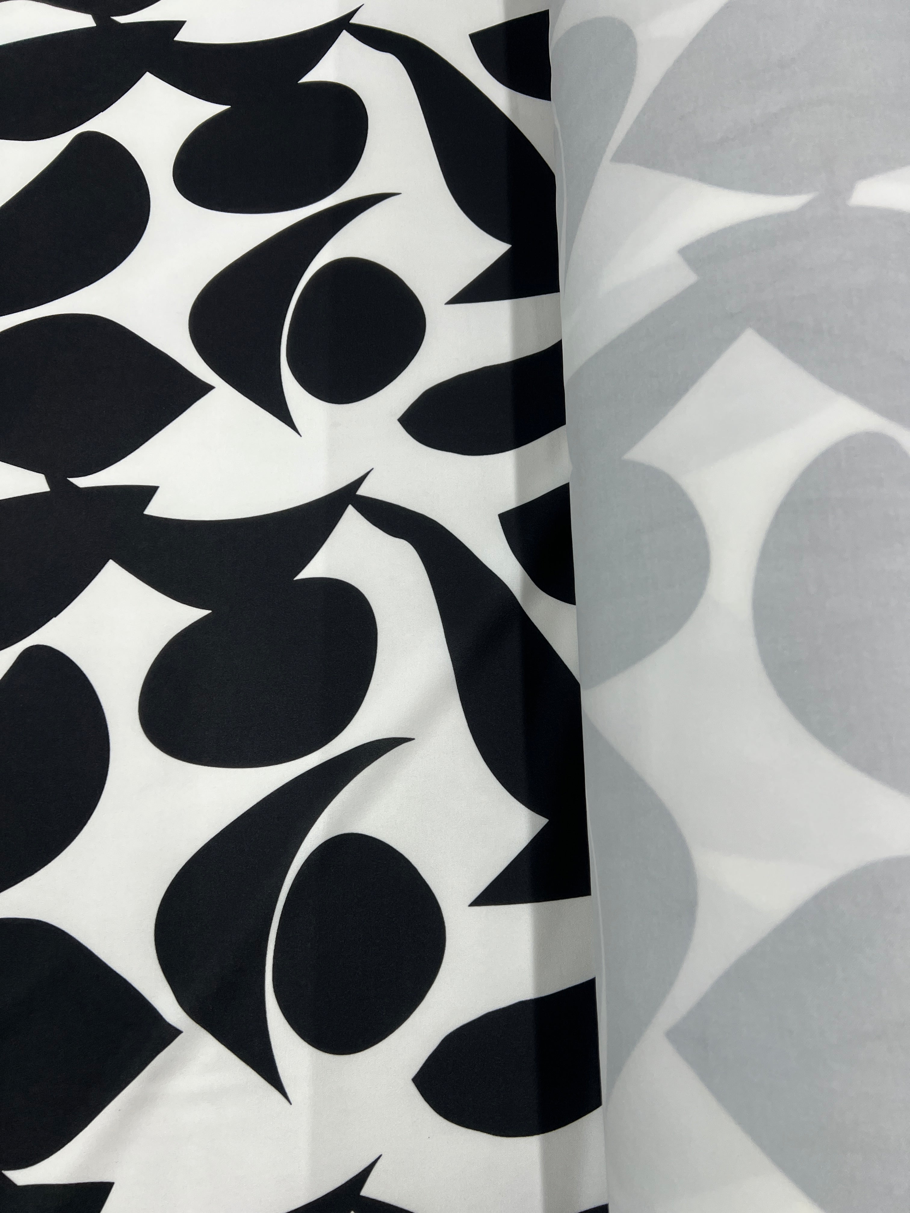 Dressmaking & Jersey Fabric – Black & White Abstract Stretch Fabric – 156cm