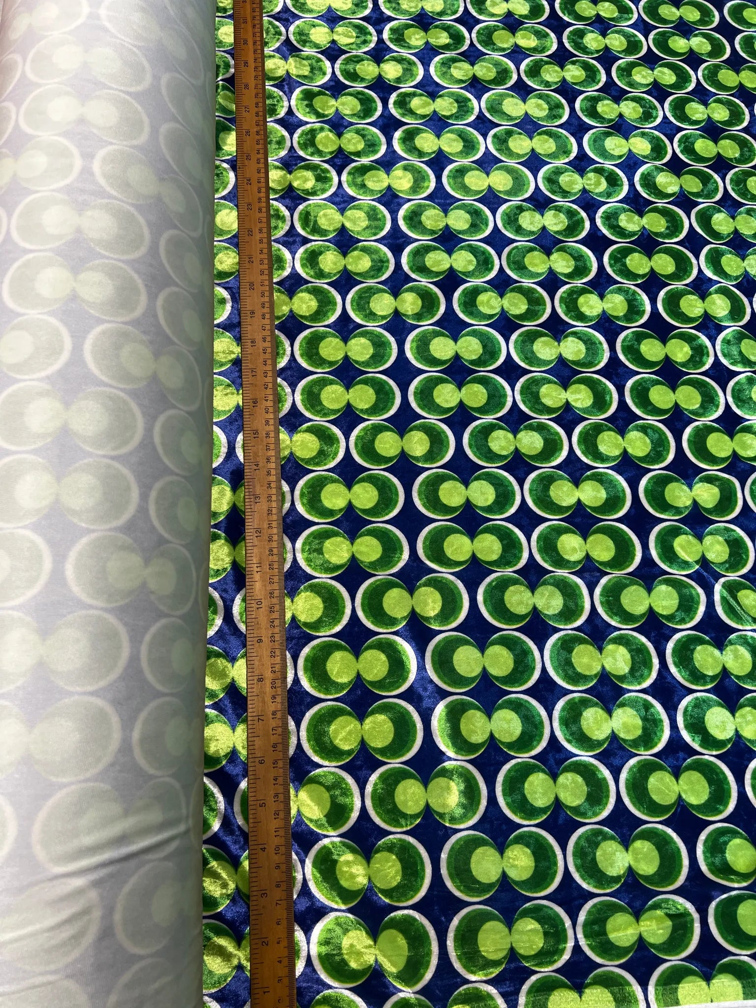 Plush texture of retro geometric velvet fabric