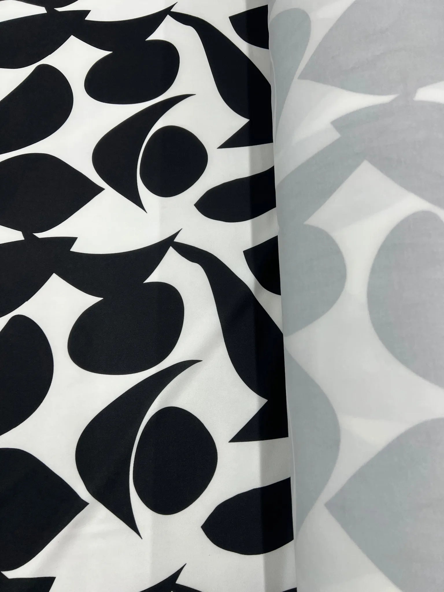 Lightweight jersey fabric with abstract print