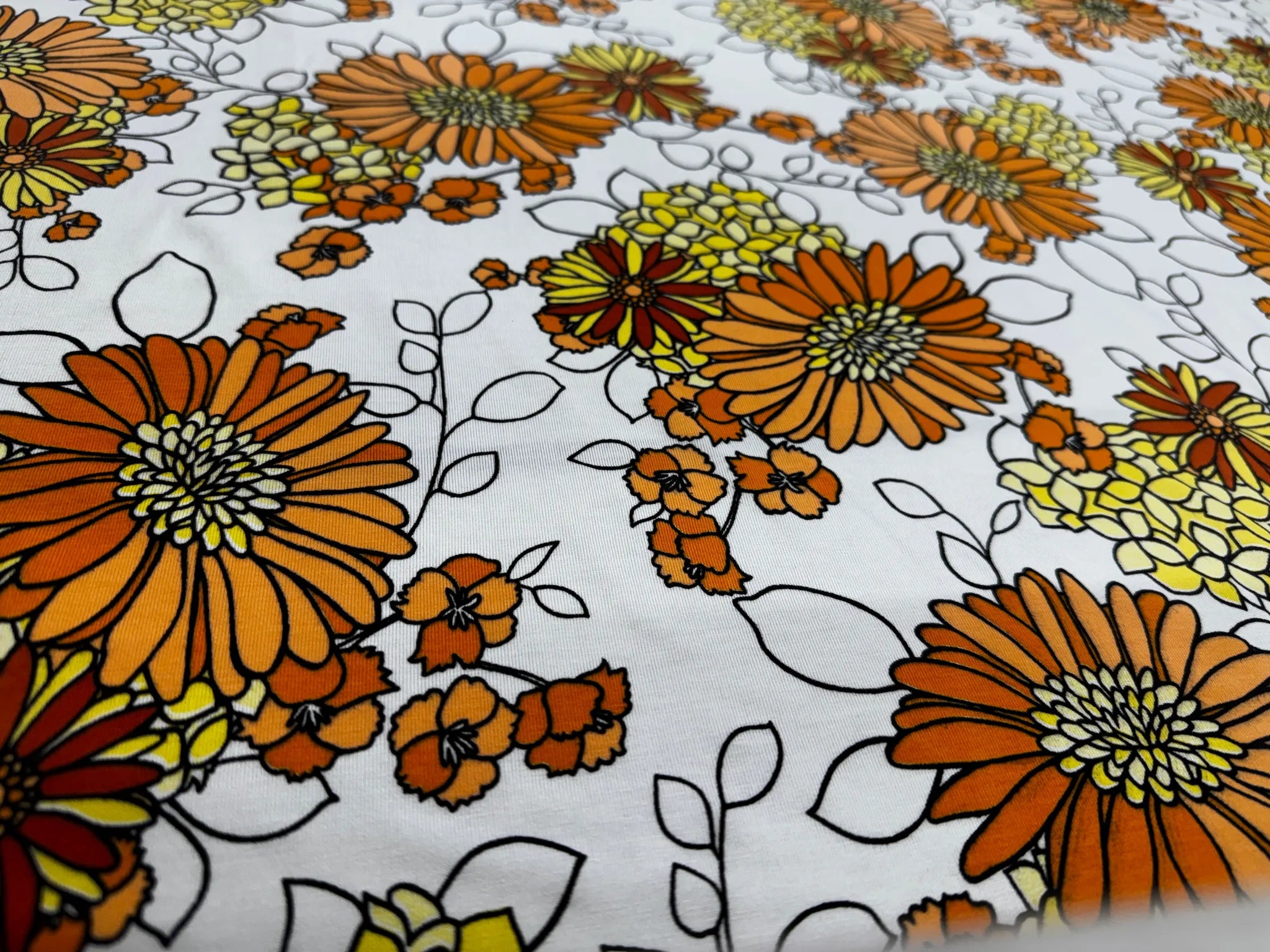 152cm wide vintage daisy print fabric for various sewing projects