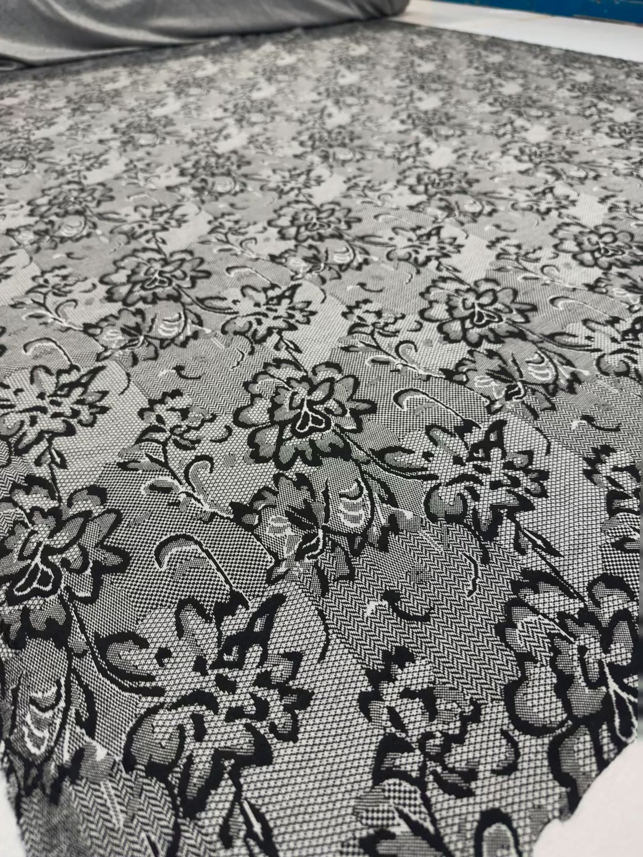 Black & White Textured Lace Print Jersey Dressmaking Fabric UK 153cm