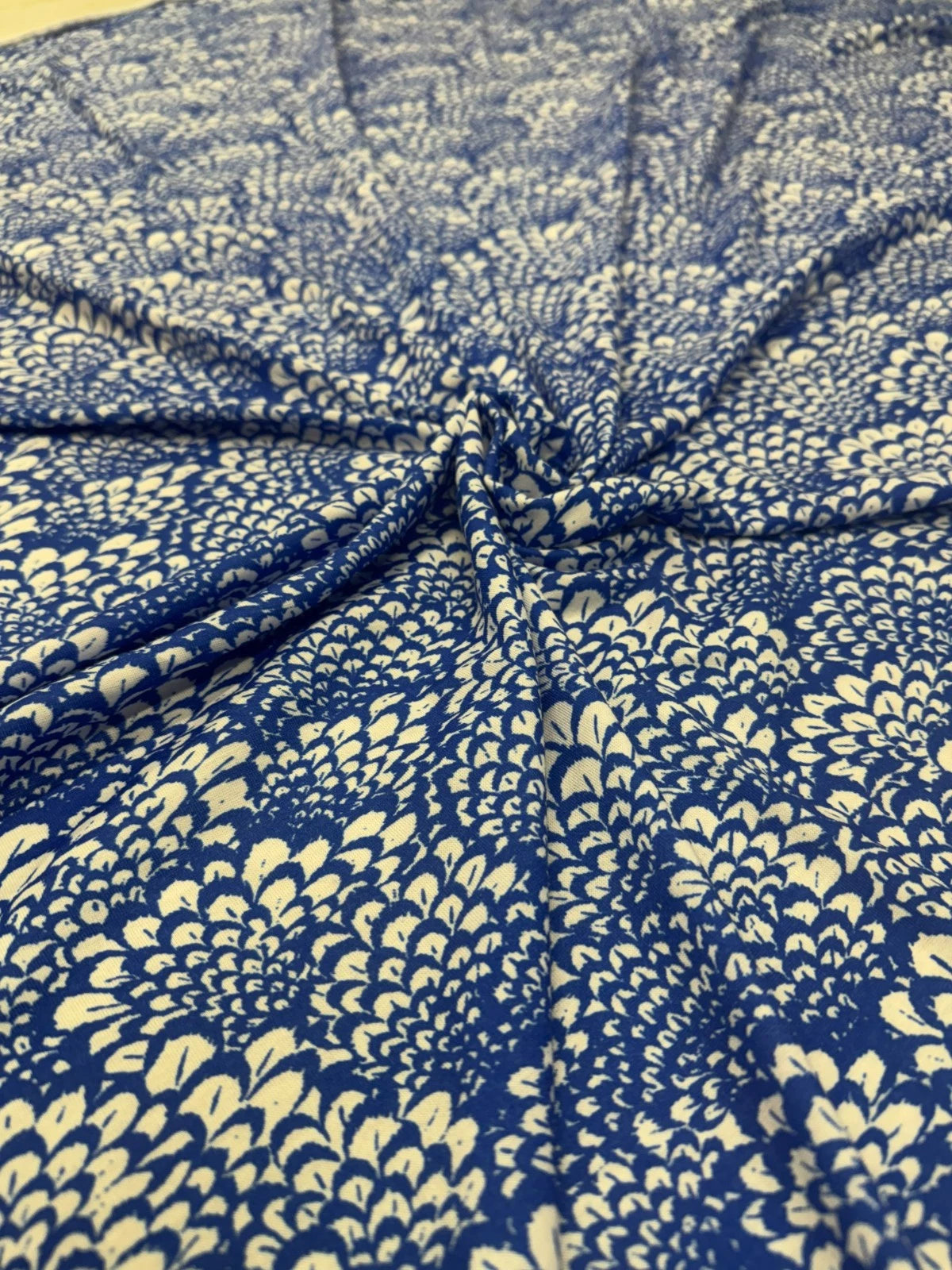Blue & White Floral Spun Polyester Jersey Fabric – Scalloped Petal Print 158cm