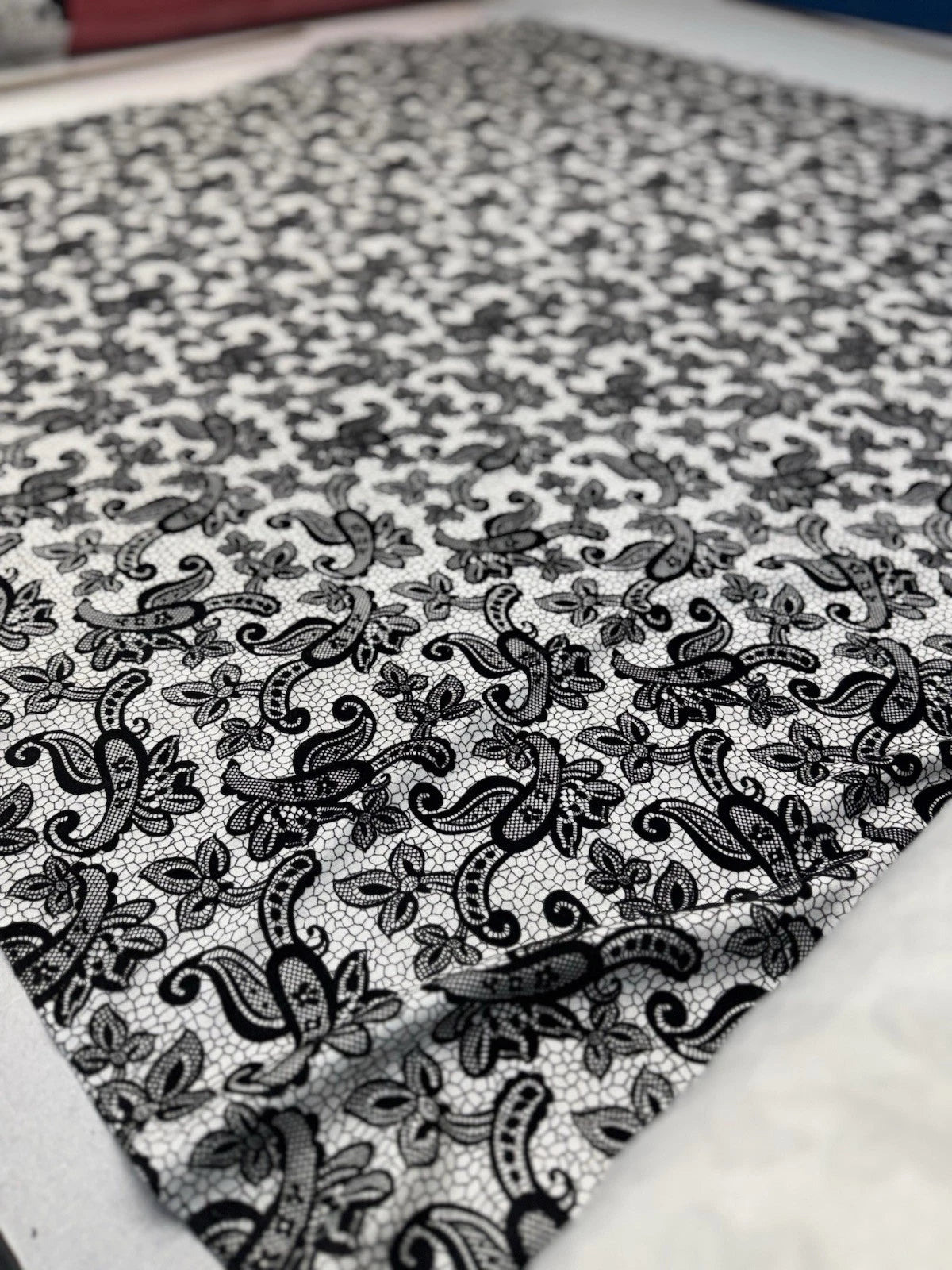 Black & White Textured Lace Print Jersey Dressmaking Fabric UK 153cm