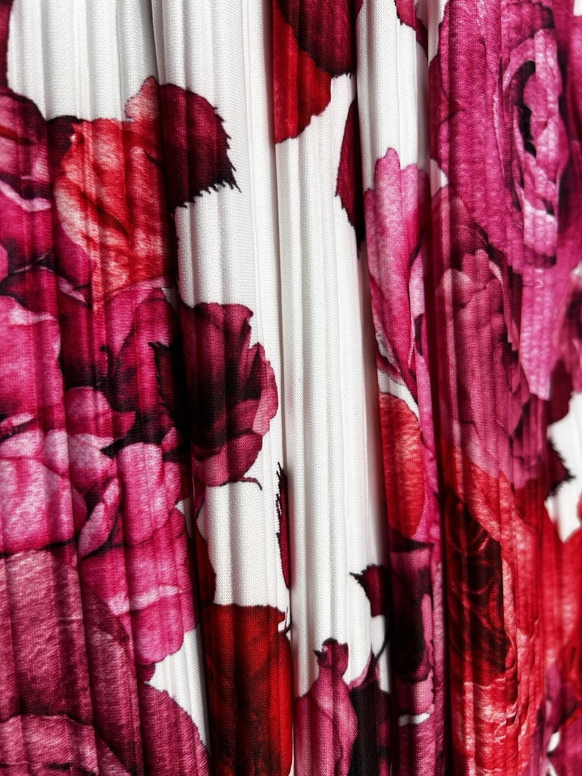 Red Pink Rose Floral Print Pleated Plisse Fabric - Flowing Dress Skirt 150cm